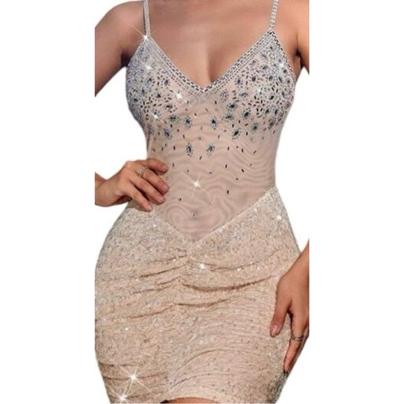 Gorgeous Mesh Sequin & Velvet Shimmer Bodycon Party Dress With Spaghetti Strap - Picture 3 of 3